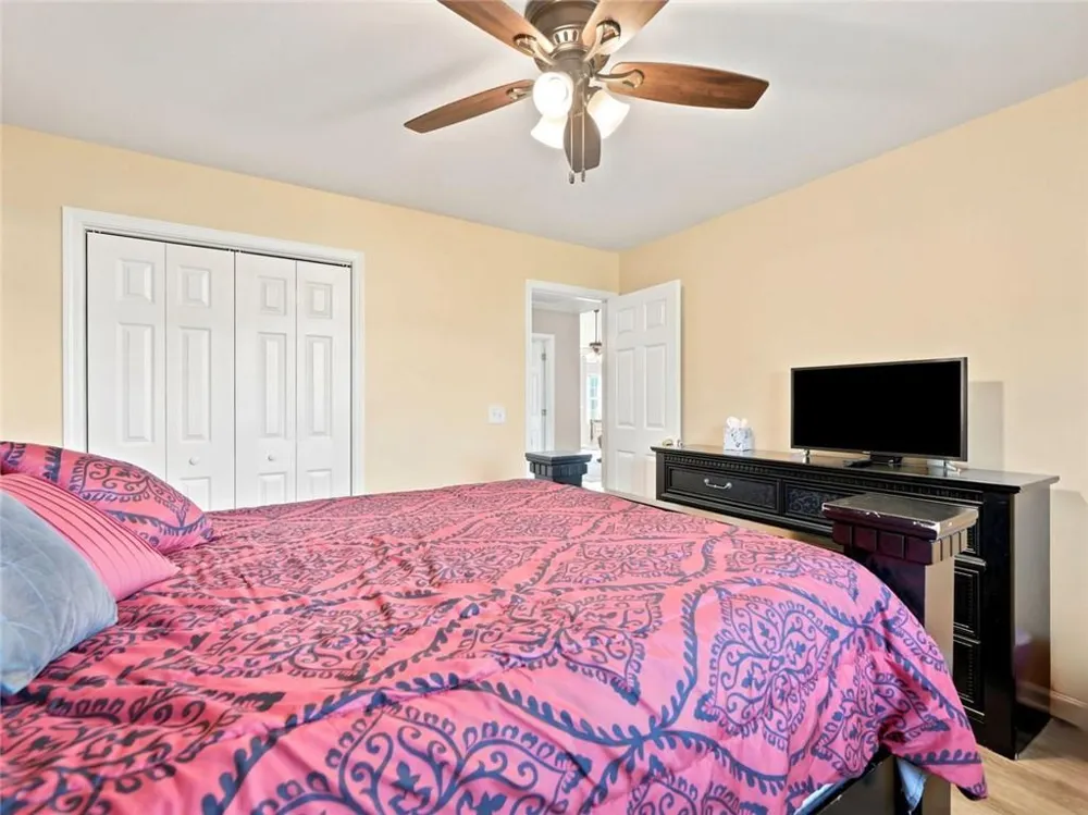 128 Brookstone Drive SW Calhoun, GA 30701