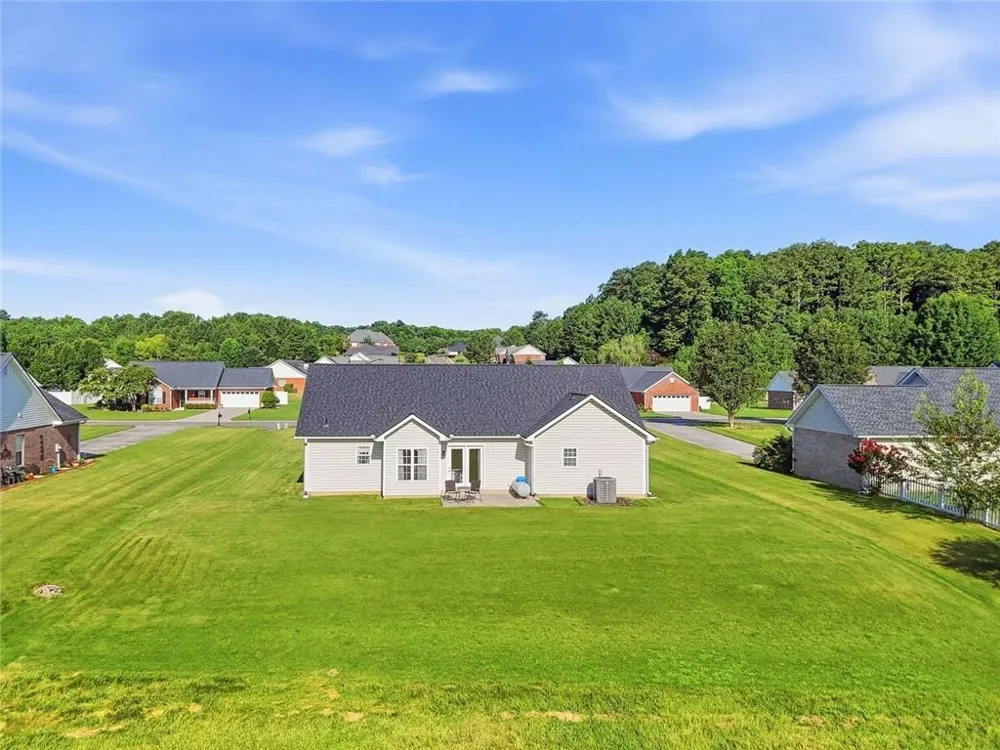 128 Brookstone Drive SW Calhoun, GA 30701