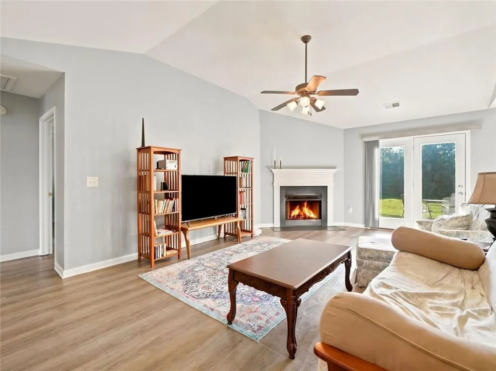 128 Brookstone Drive SW Calhoun, GA 30701
