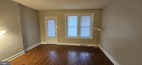 757 LOCUST STREET