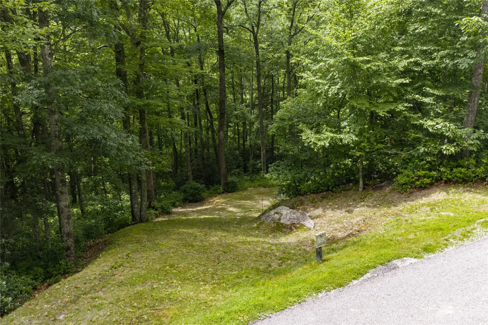 105 Crippled Oak Trail Glenville, NC 28736