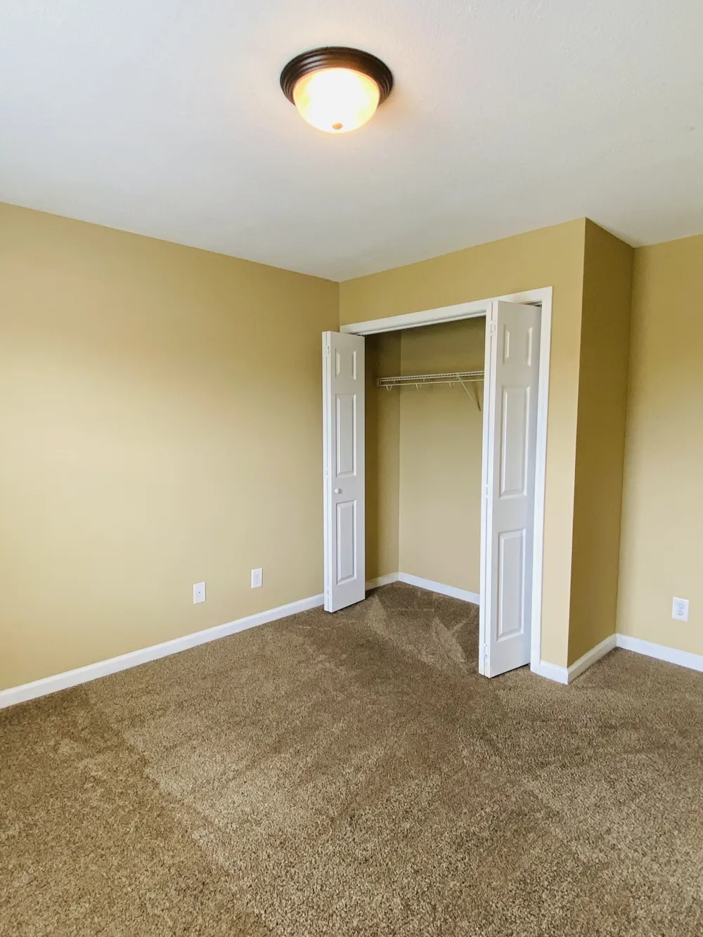 1725 Thistlewood Dr #B Clarksville, TN 37042