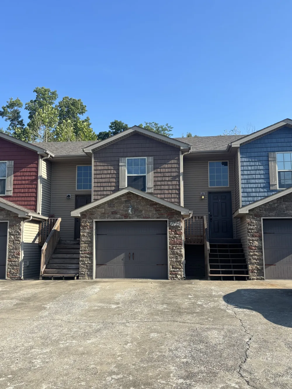 1725 Thistlewood Dr #B Clarksville, TN 37042