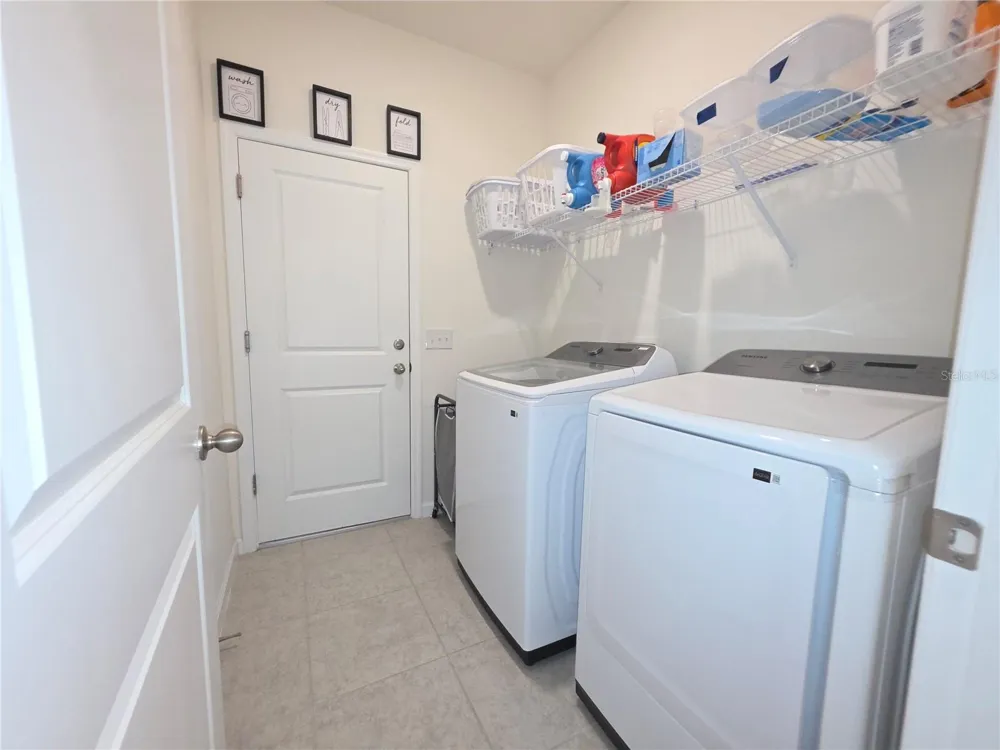 1569 EFFRA WAY Sanford, FL 32771
