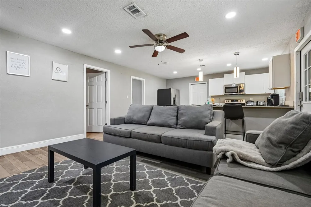 520 FAIRFAX LANE Apollo Beach, FL 33572