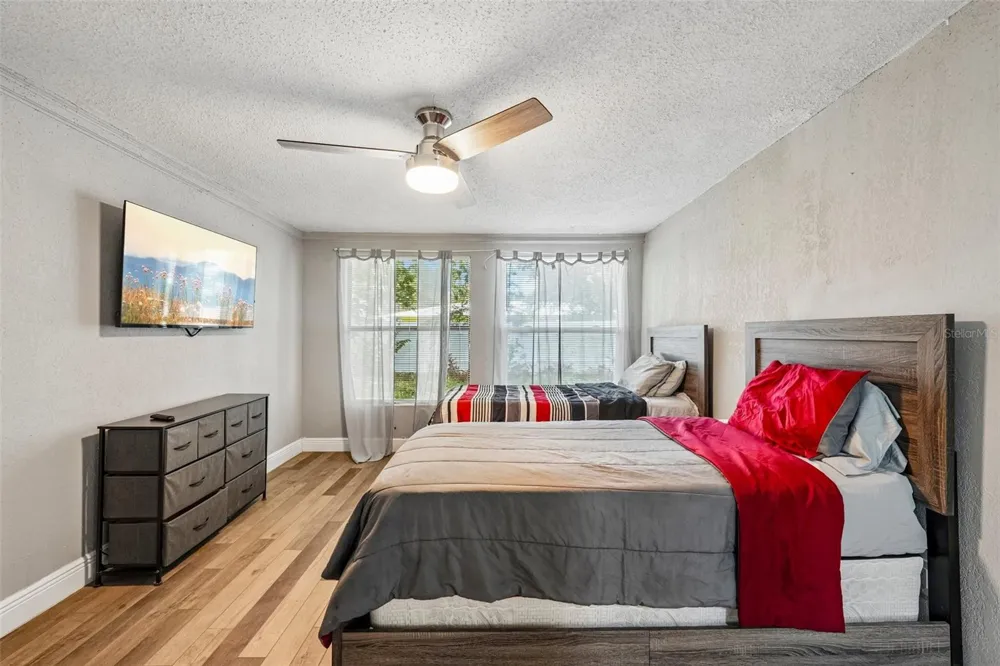 520 FAIRFAX LANE Apollo Beach, FL 33572