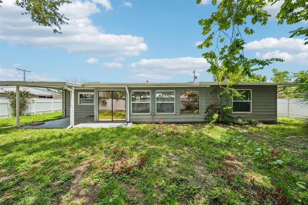 520 FAIRFAX LANE Apollo Beach, FL 33572