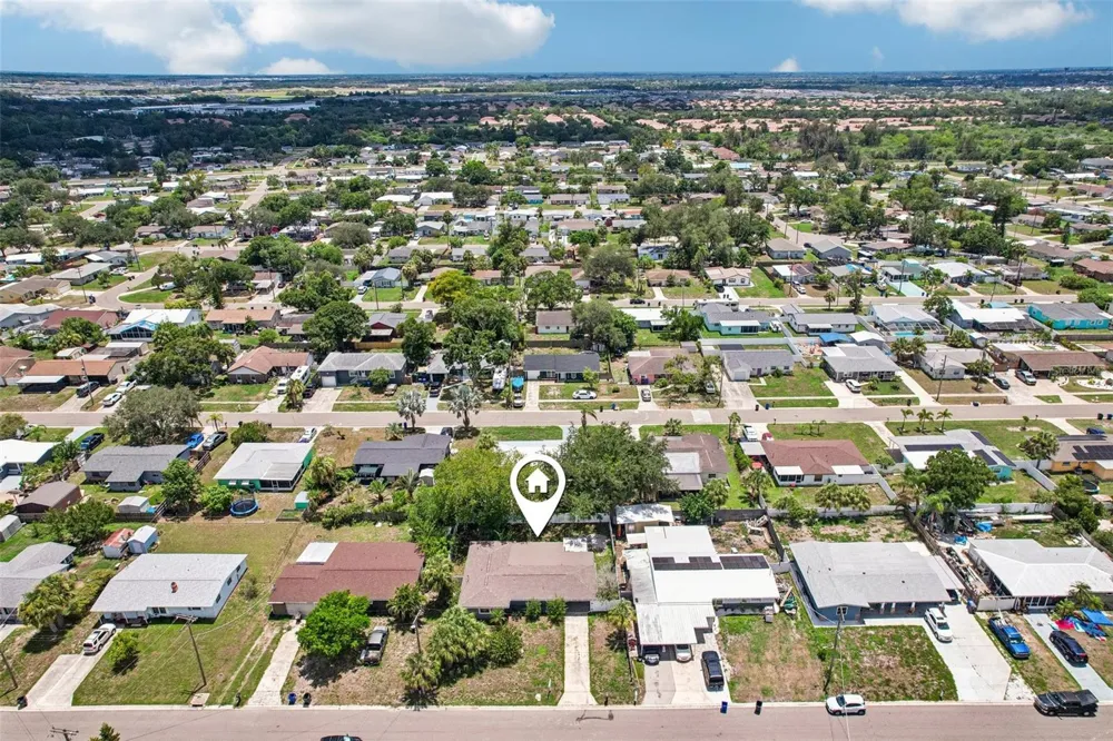 520 FAIRFAX LANE Apollo Beach, FL 33572