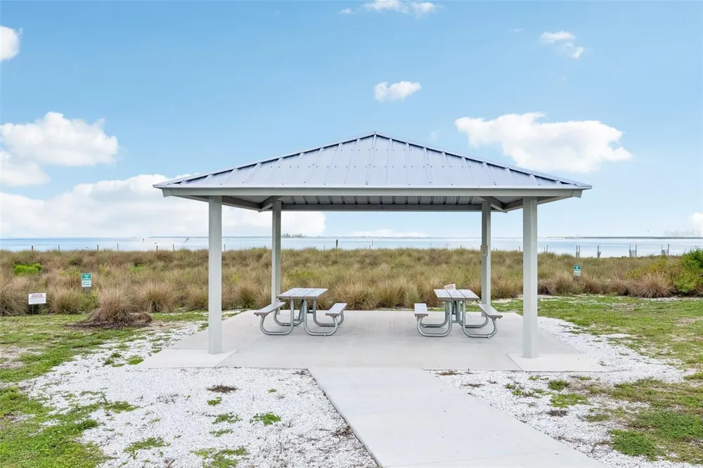 520 FAIRFAX LANE Apollo Beach, FL 33572