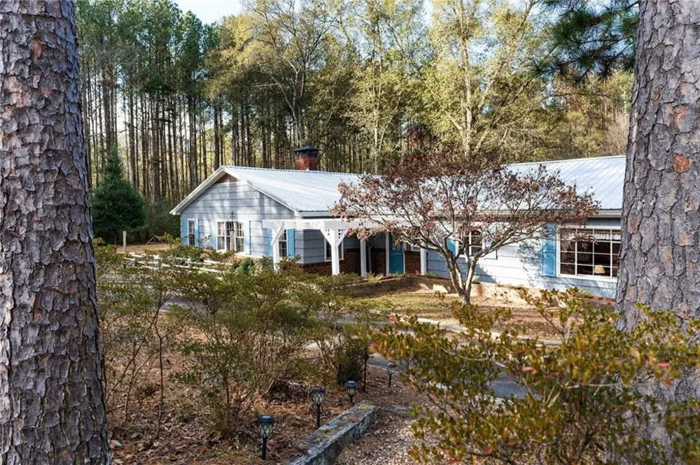 264 Euharlee Road SW Euharlee, GA 30120