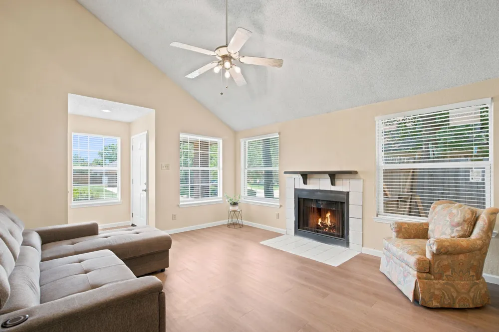 4837 Thistledown Drive Fort Worth, TX 76137