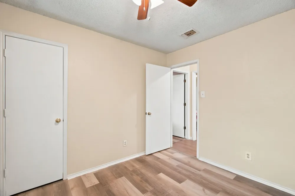 4837 Thistledown Drive Fort Worth, TX 76137
