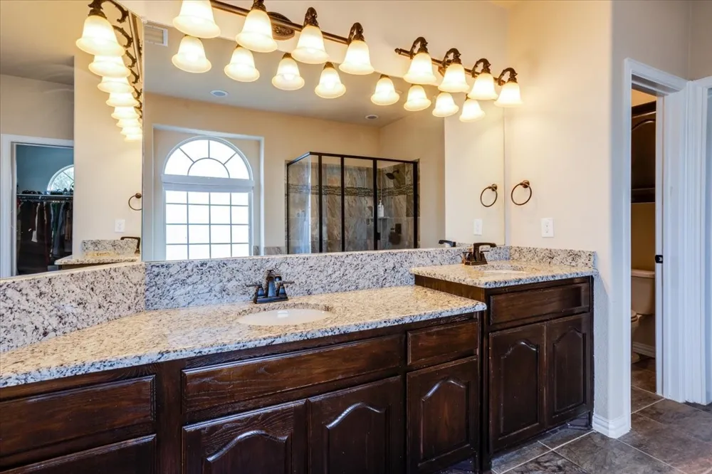 303 Fountain Creek Court Ovilla, TX 75154