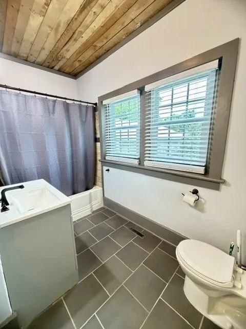 203 Bennett St Decherd, TN 37324