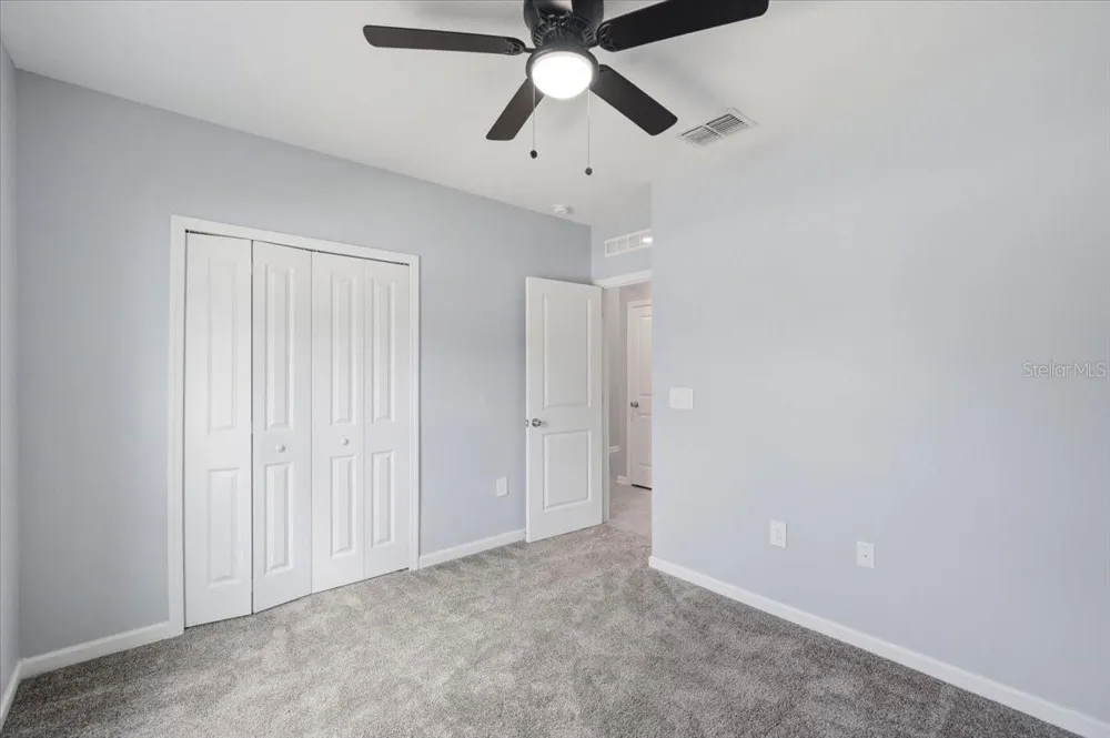 1033 HOLDEN WAY Eagle Lake, FL 33839