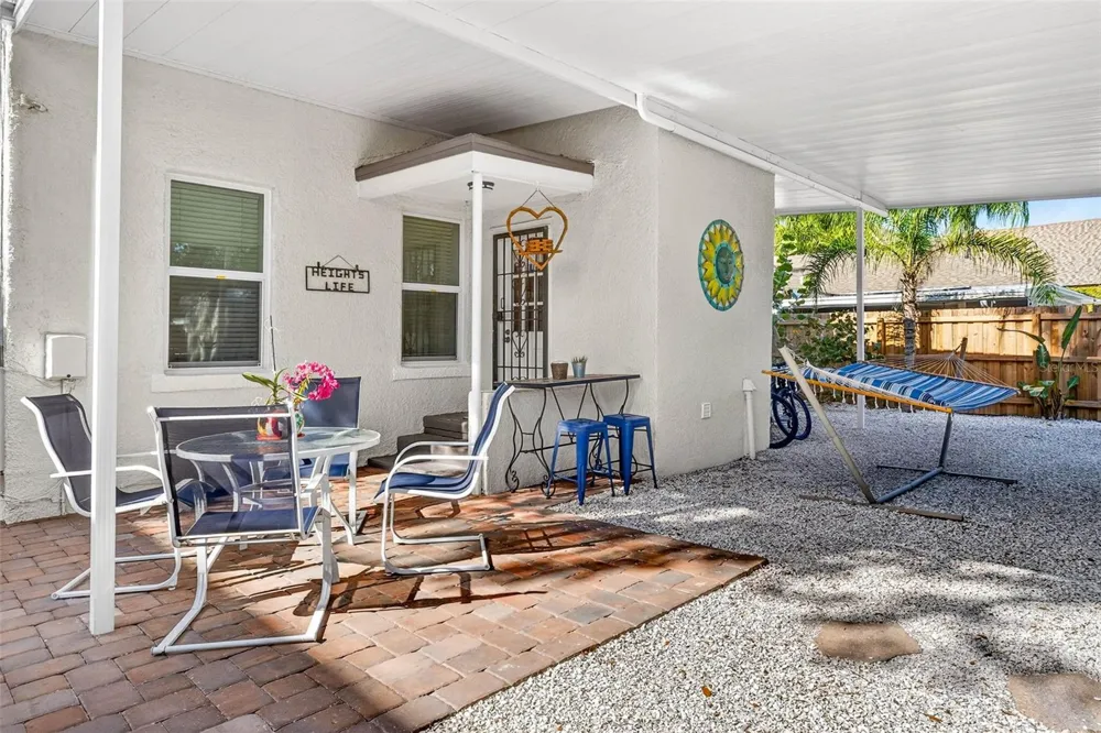 2705 POPLAR AVENUE Tampa, FL 33602