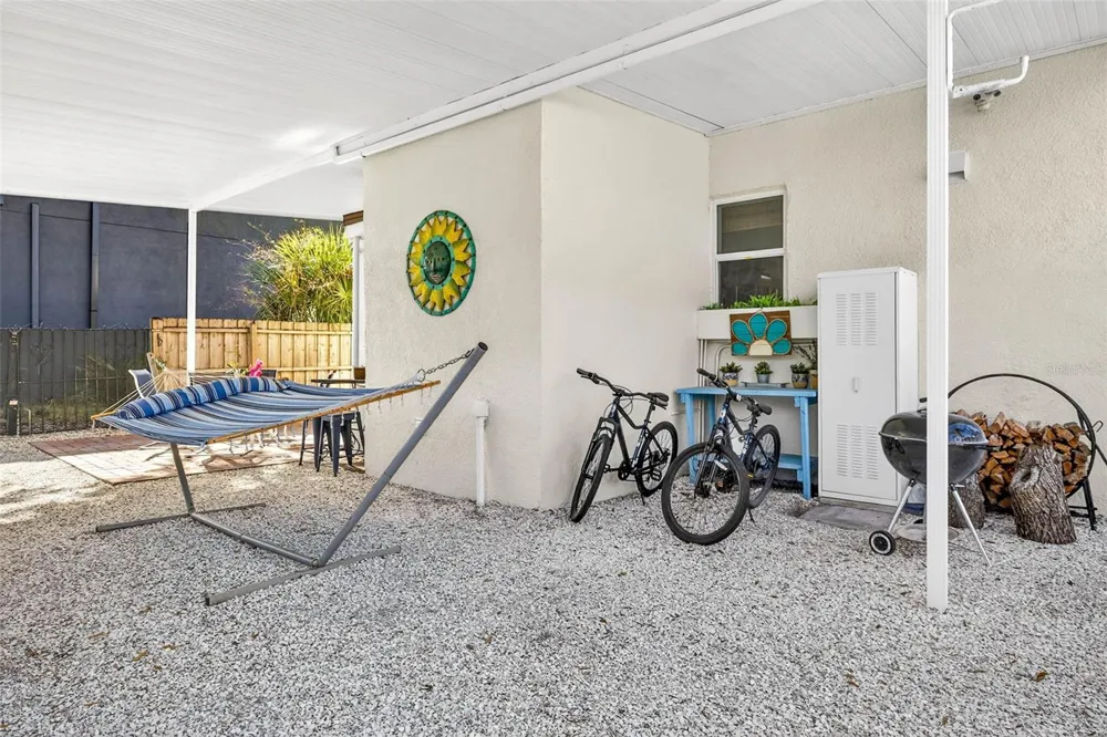2705 POPLAR AVENUE Tampa, FL 33602