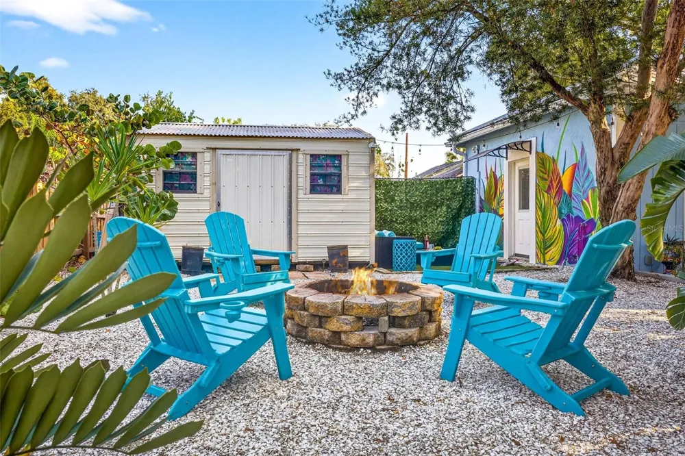 2705 POPLAR AVENUE Tampa, FL 33602