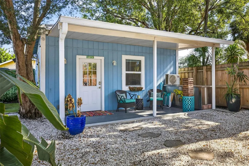 2705 POPLAR AVENUE Tampa, FL 33602