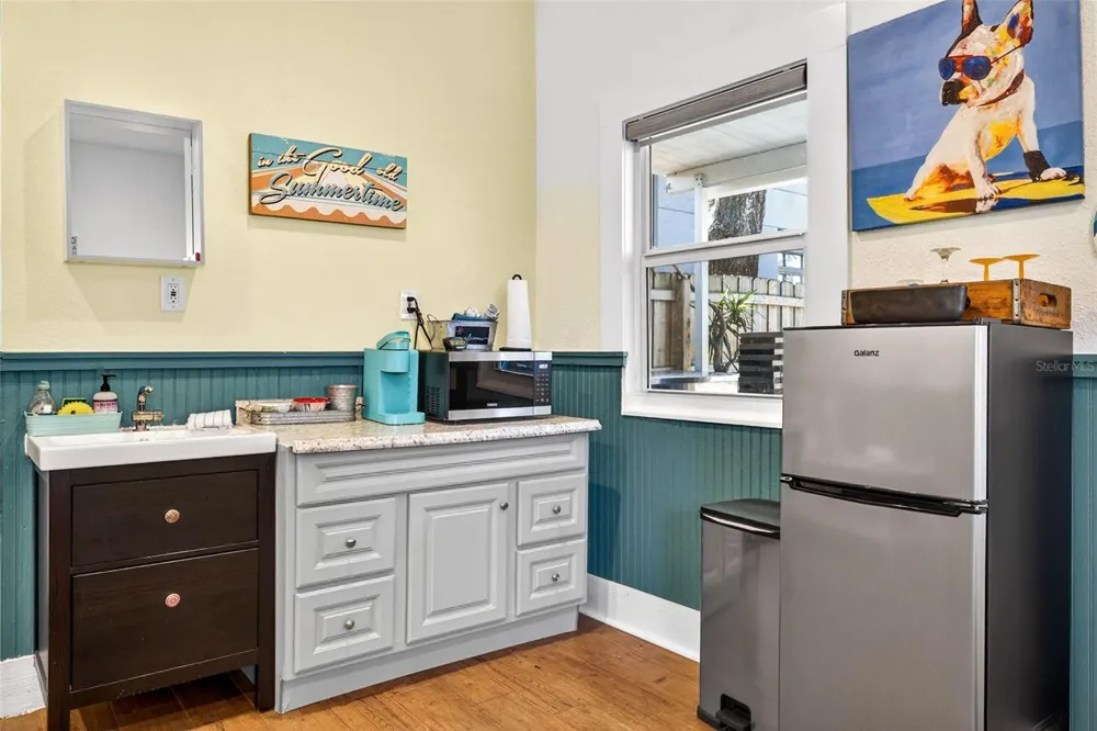2705 POPLAR AVENUE Tampa, FL 33602