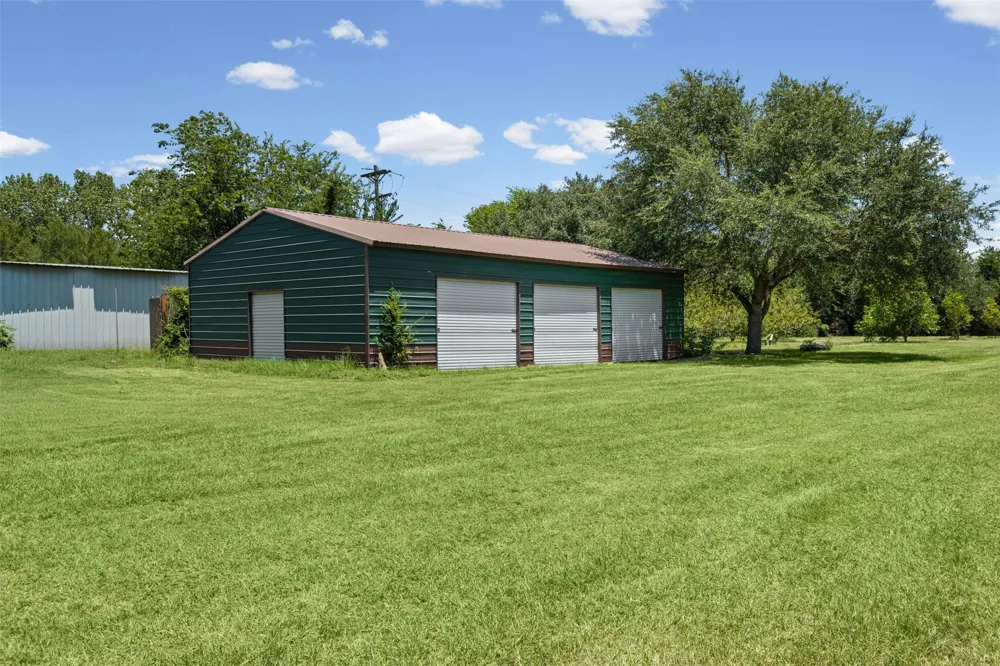 1109 SE County Road 3300 Kerens, TX 75144