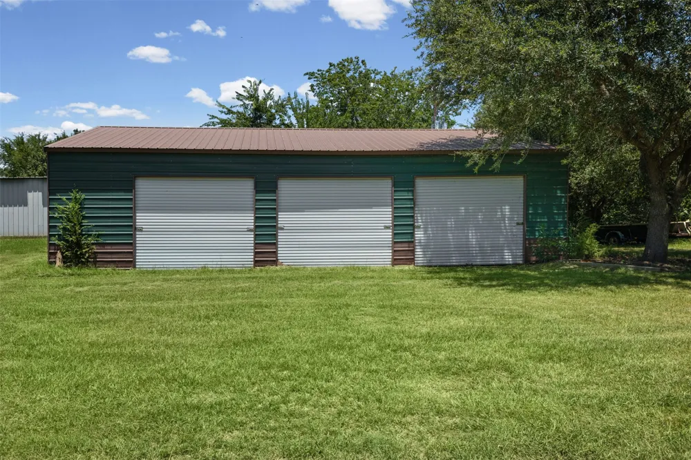 1109 SE County Road 3300 Kerens, TX 75144