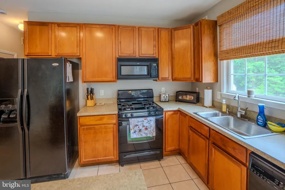 46 BECKERS CORNER West Creek, NJ 08092