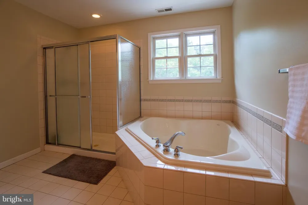 46 BECKERS CORNER West Creek, NJ 08092