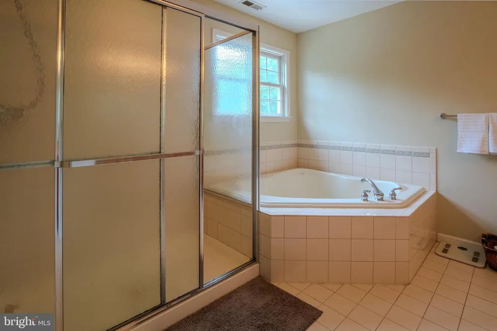 46 BECKERS CORNER West Creek, NJ 08092