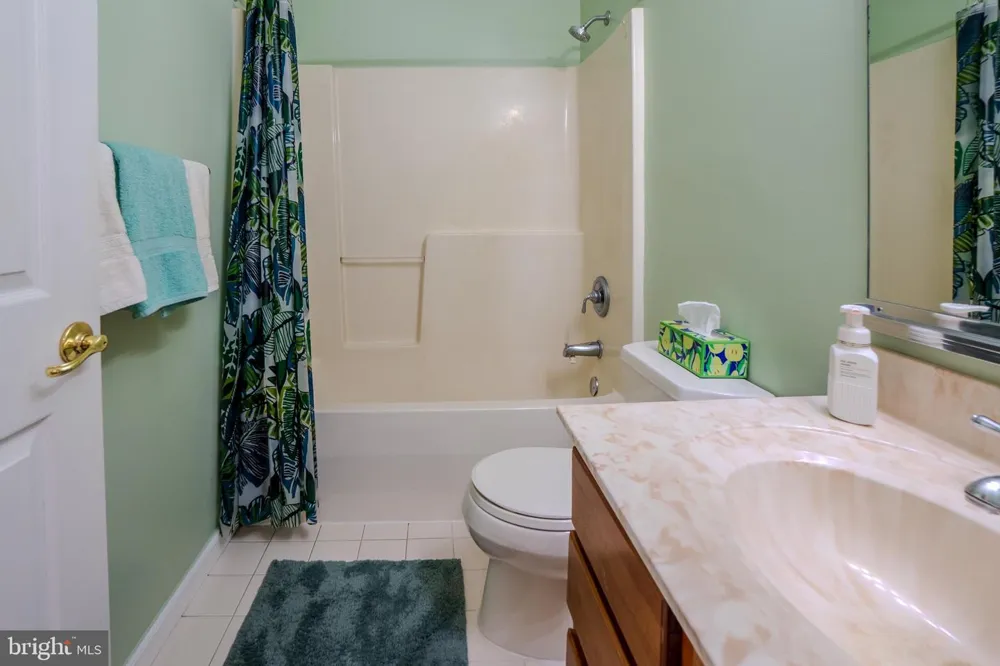 46 BECKERS CORNER West Creek, NJ 08092