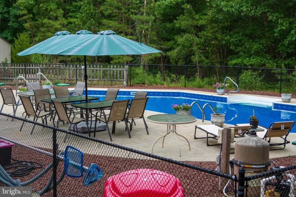 46 BECKERS CORNER West Creek, NJ 08092