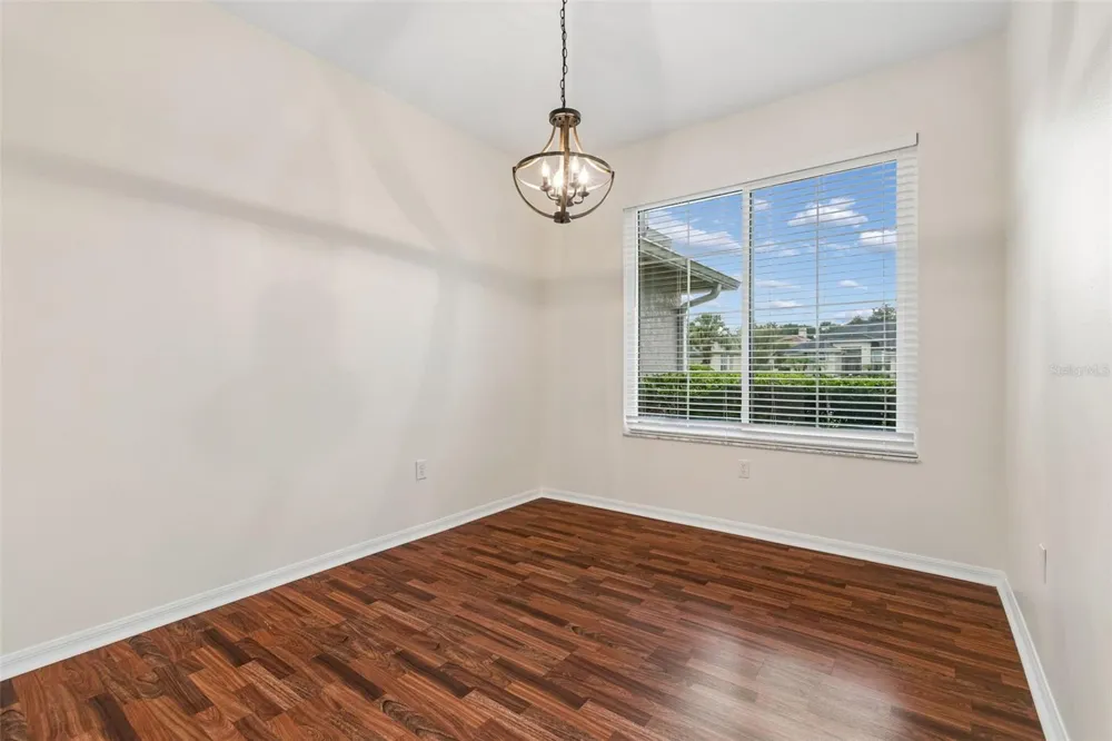 5306 WATERLEAF COURT Valrico, FL 33596
