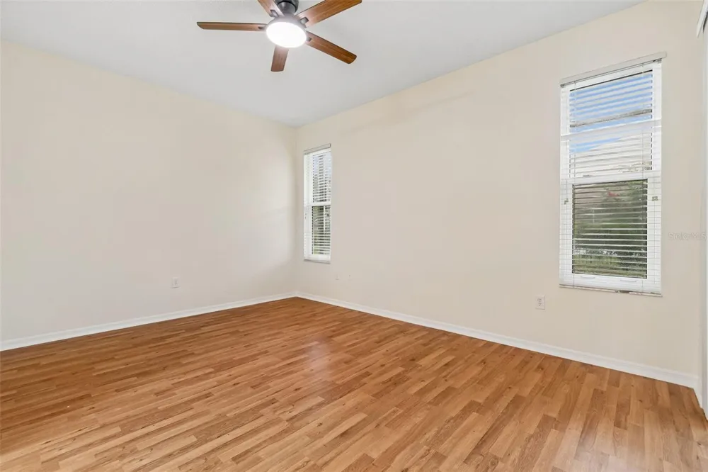 5306 WATERLEAF COURT Valrico, FL 33596