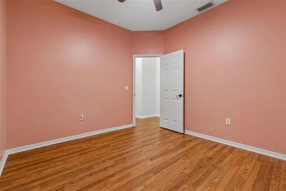 5306 WATERLEAF COURT Valrico, FL 33596
