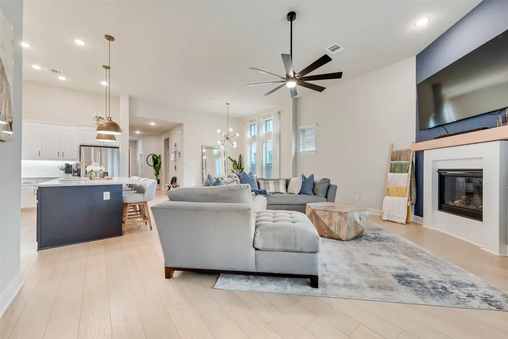 1028 Almond Blossom Circle Crowley, TX 76036