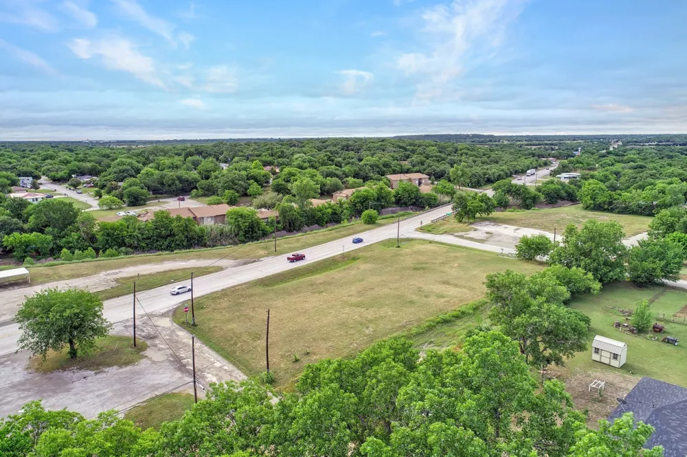 S Oak Ave Mineral Wells, TX 76067