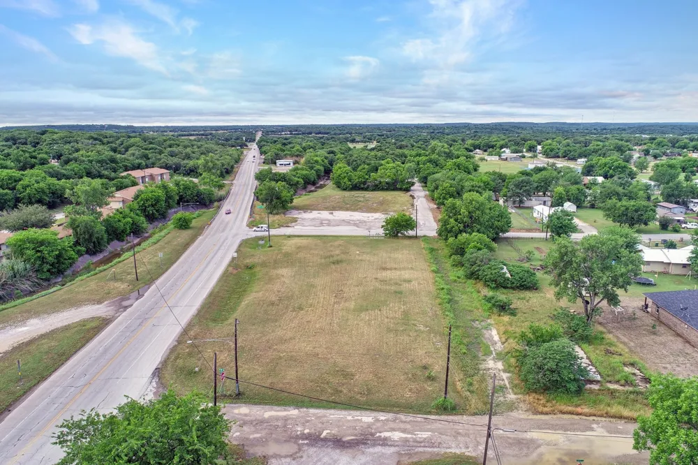 S Oak Ave Mineral Wells, TX 76067