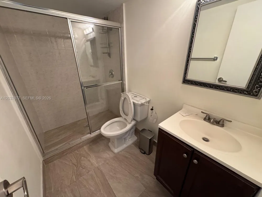 800 Parkview Dr #1018 Hallandale Beach, FL 33009