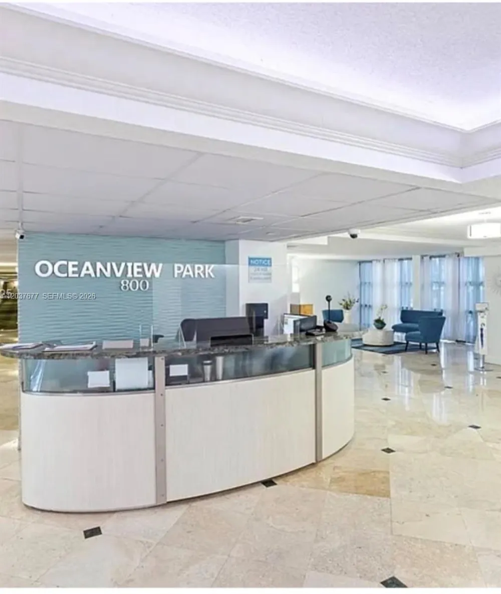 800 Parkview Dr #1018 Hallandale Beach, FL 33009