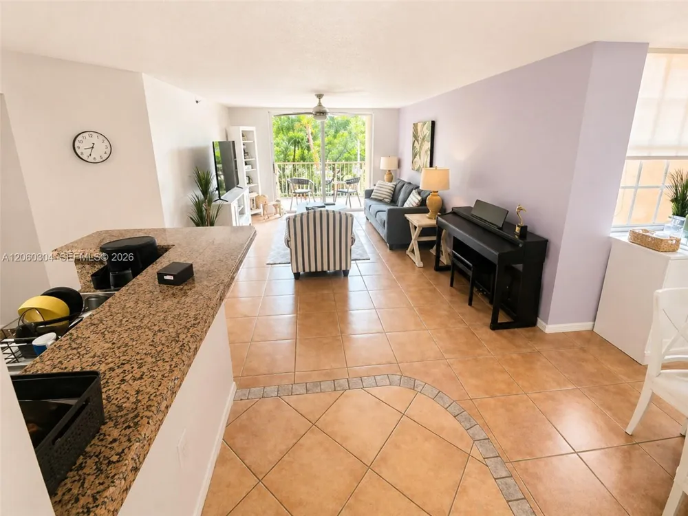 19801 E Country Club Dr #4307 Aventura, FL 33180