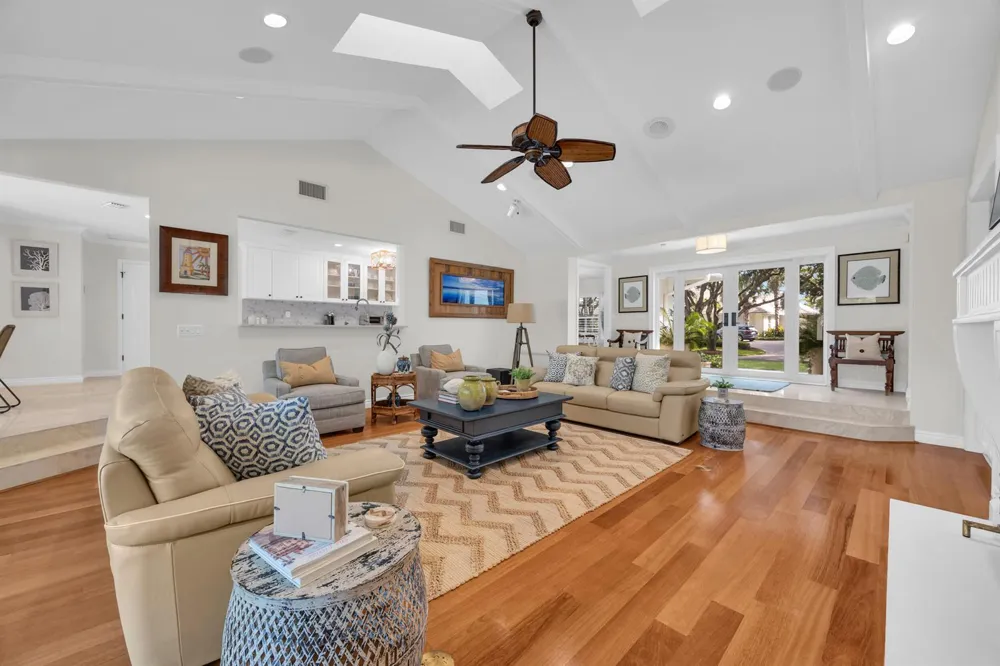 10410 SE Banyan Way Tequesta, FL 33469