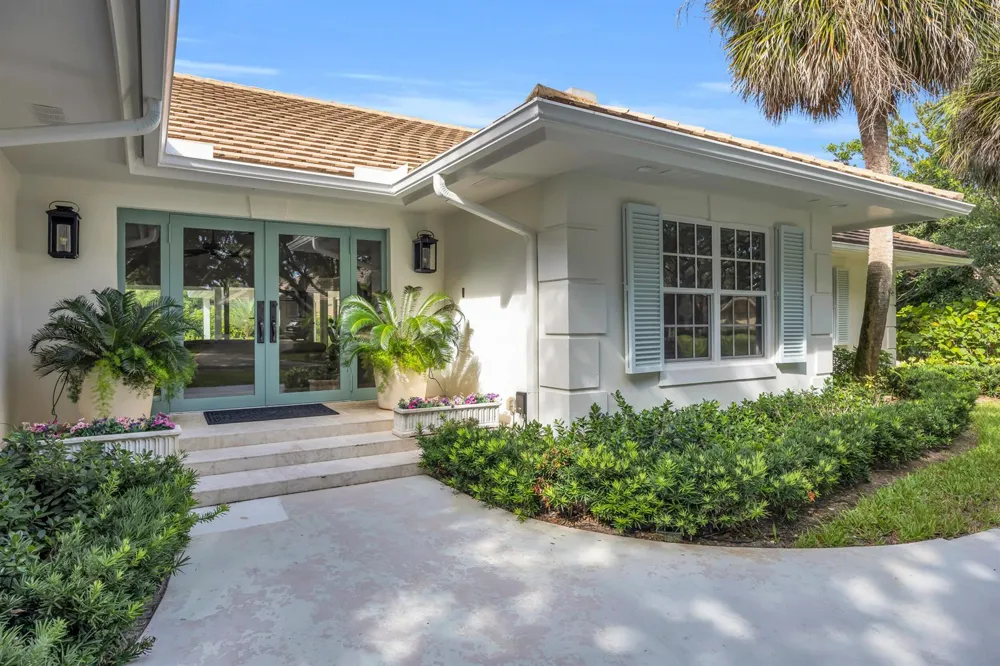 10410 SE Banyan Way Tequesta, FL 33469