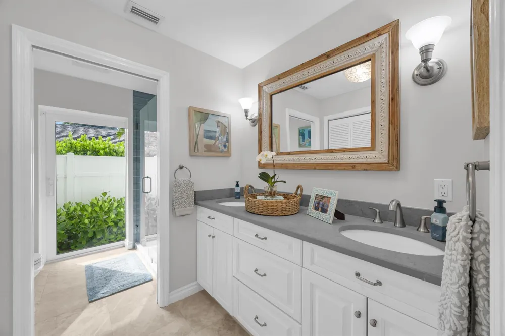 10410 SE Banyan Way Tequesta, FL 33469