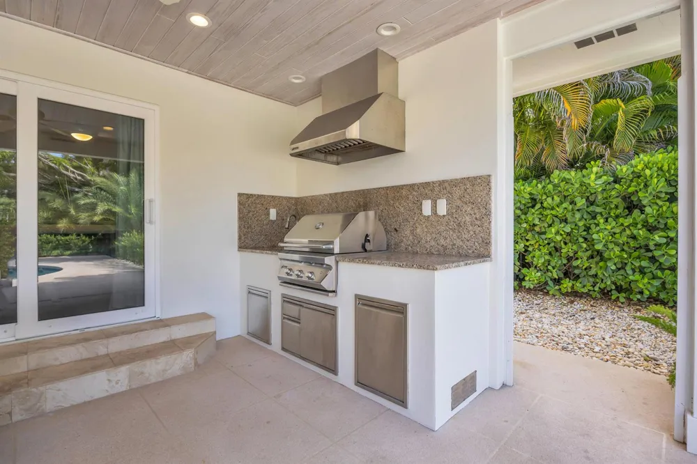 10410 SE Banyan Way Tequesta, FL 33469
