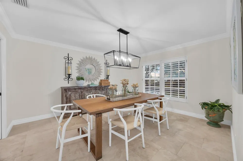 10410 SE Banyan Way Tequesta, FL 33469