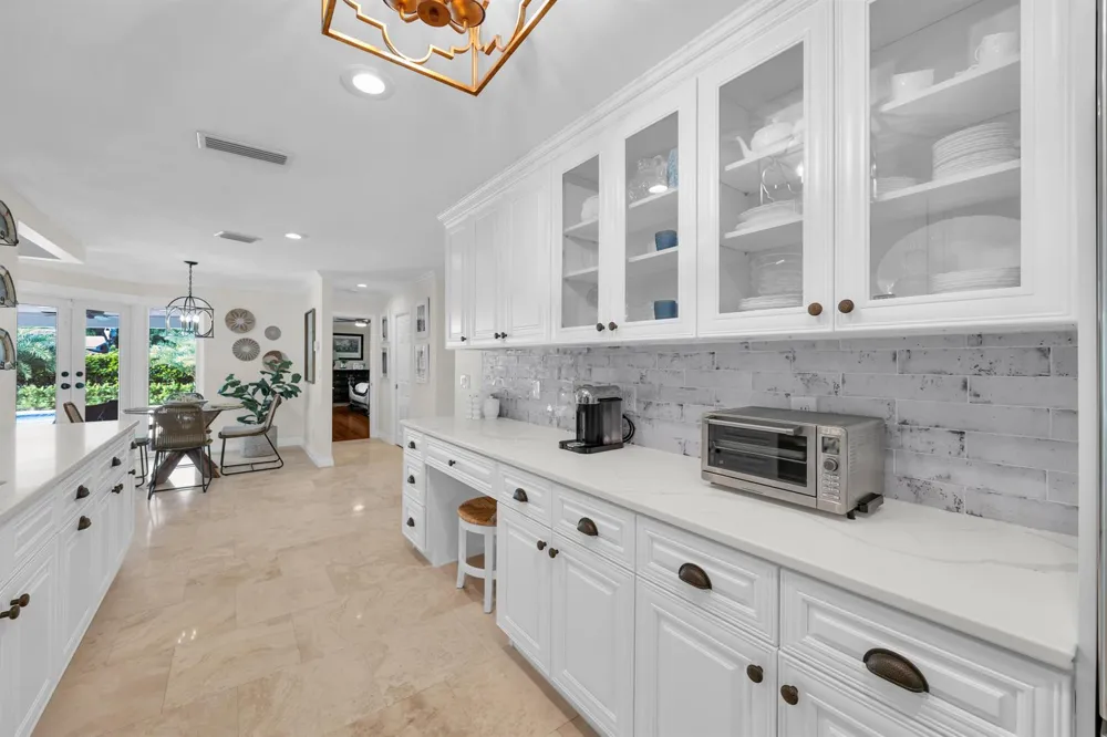 10410 SE Banyan Way Tequesta, FL 33469