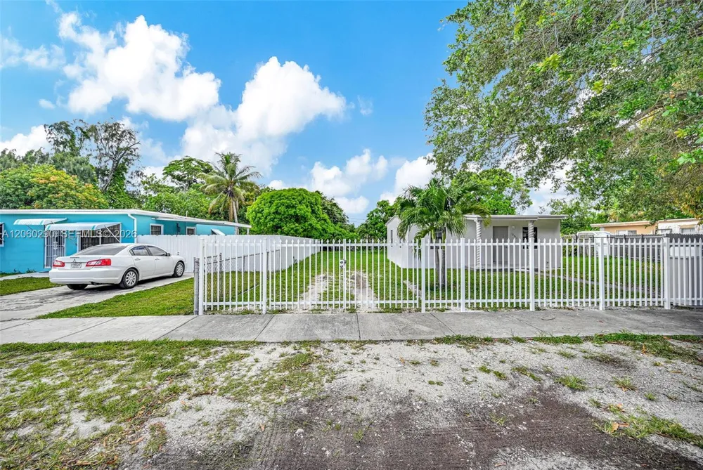 16410 NW 22nd Ct Miami Gardens, FL 33054