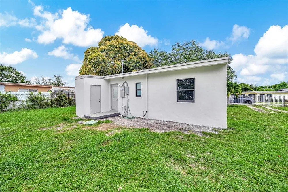 16410 NW 22nd Ct Miami Gardens, FL 33054