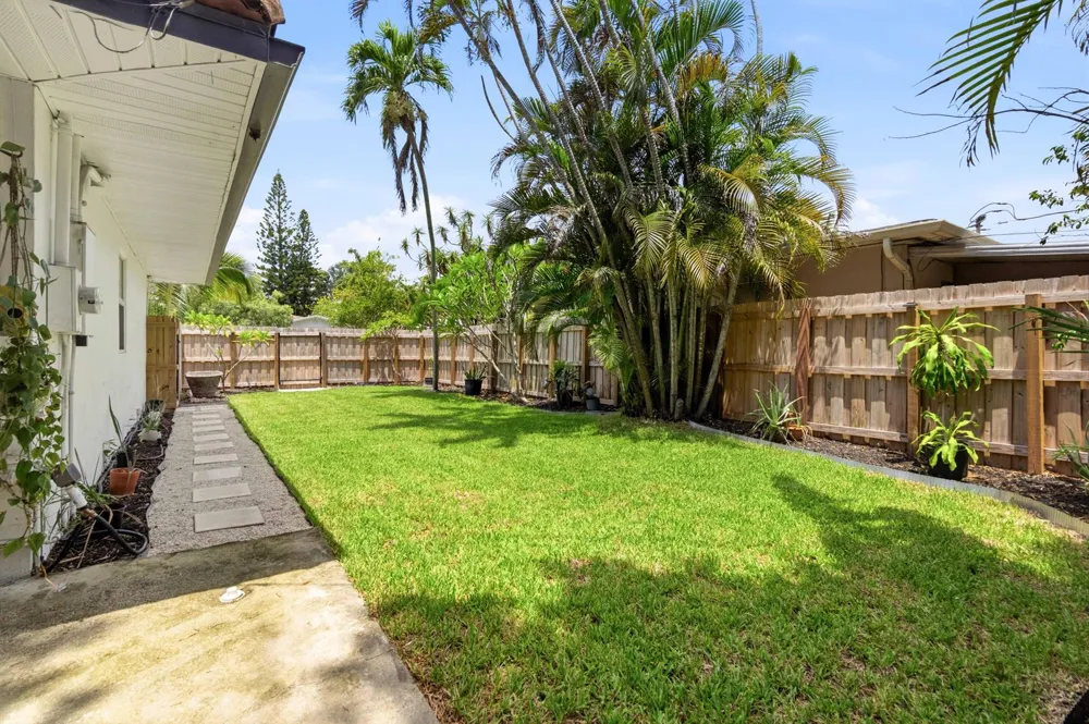 1400 NE 17th Avenue Fort Lauderdale, FL 33304