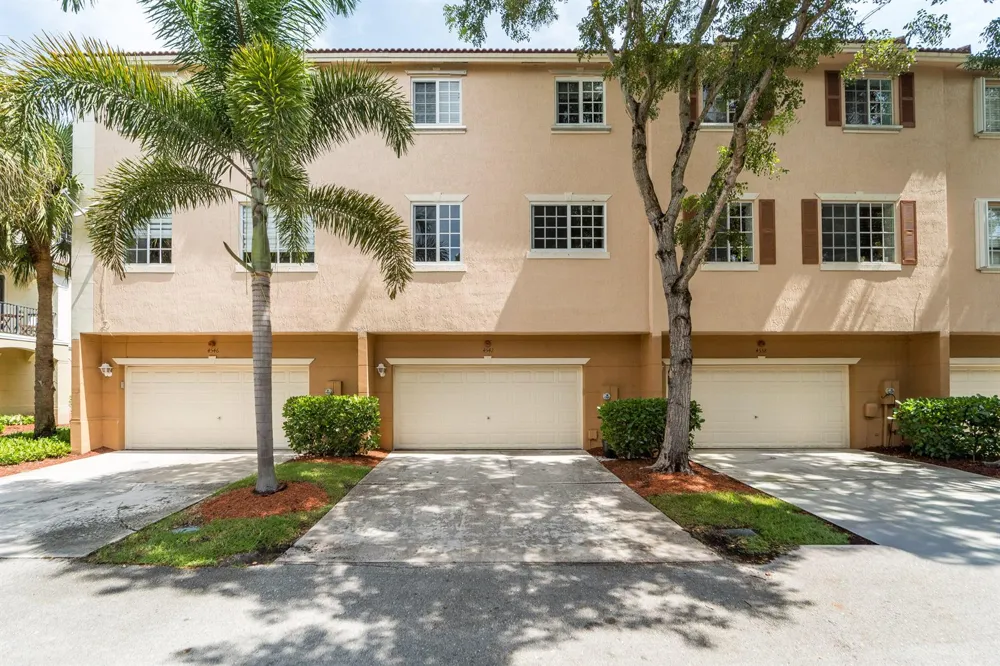 4542 Danson Way Delray Beach, FL 33445